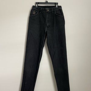 Wrangler for Women straight leg, high waist black jeans. Size 8 34 vintage jeans